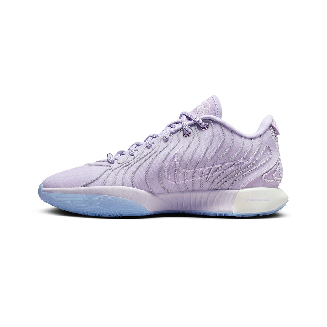 LeBron XXI "Easter"