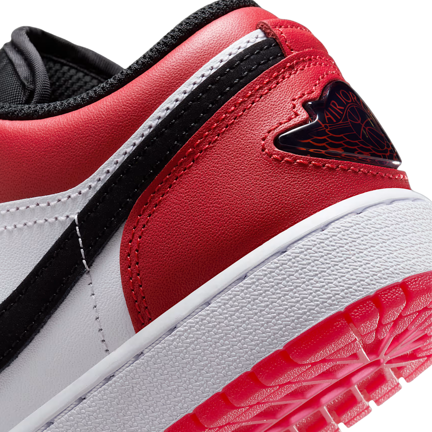 Jordan 1 Low SE Black Toe Youth
