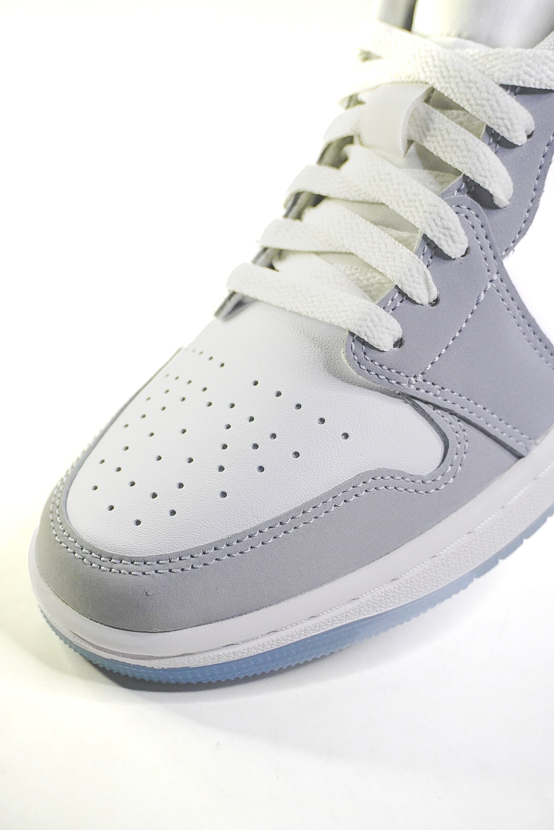 Air Jordan 1 Low W "Wolf Grey"