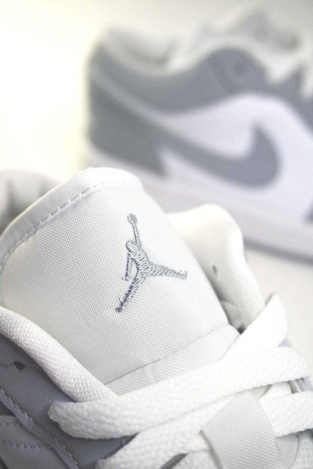 Air Jordan 1 Low W "Wolf Grey"