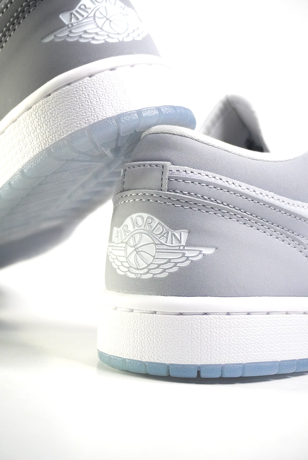 Air Jordan 1 Low W "Wolf Grey"