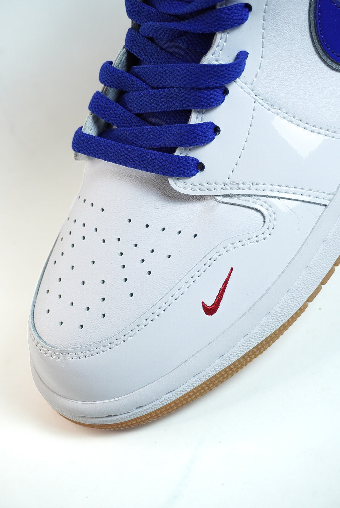 Jordan 1 Low SE Dodgers