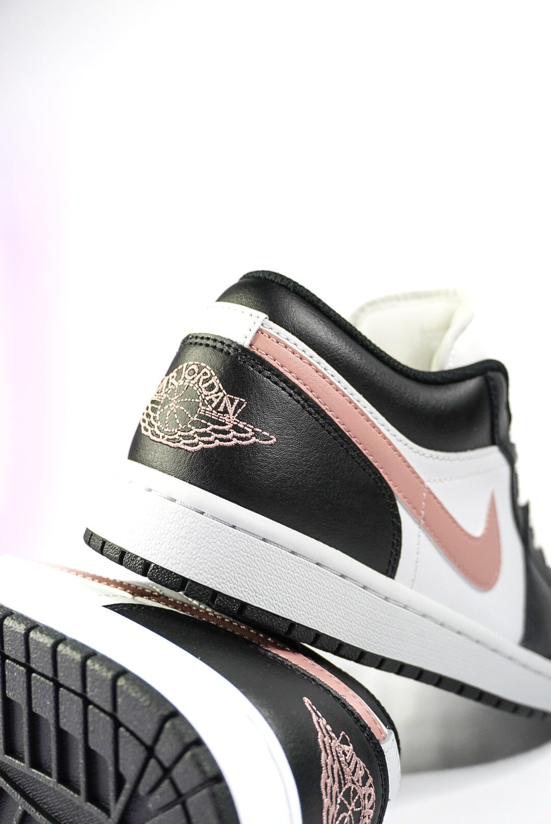 Air Jordan 1 Low "Rust Pink"