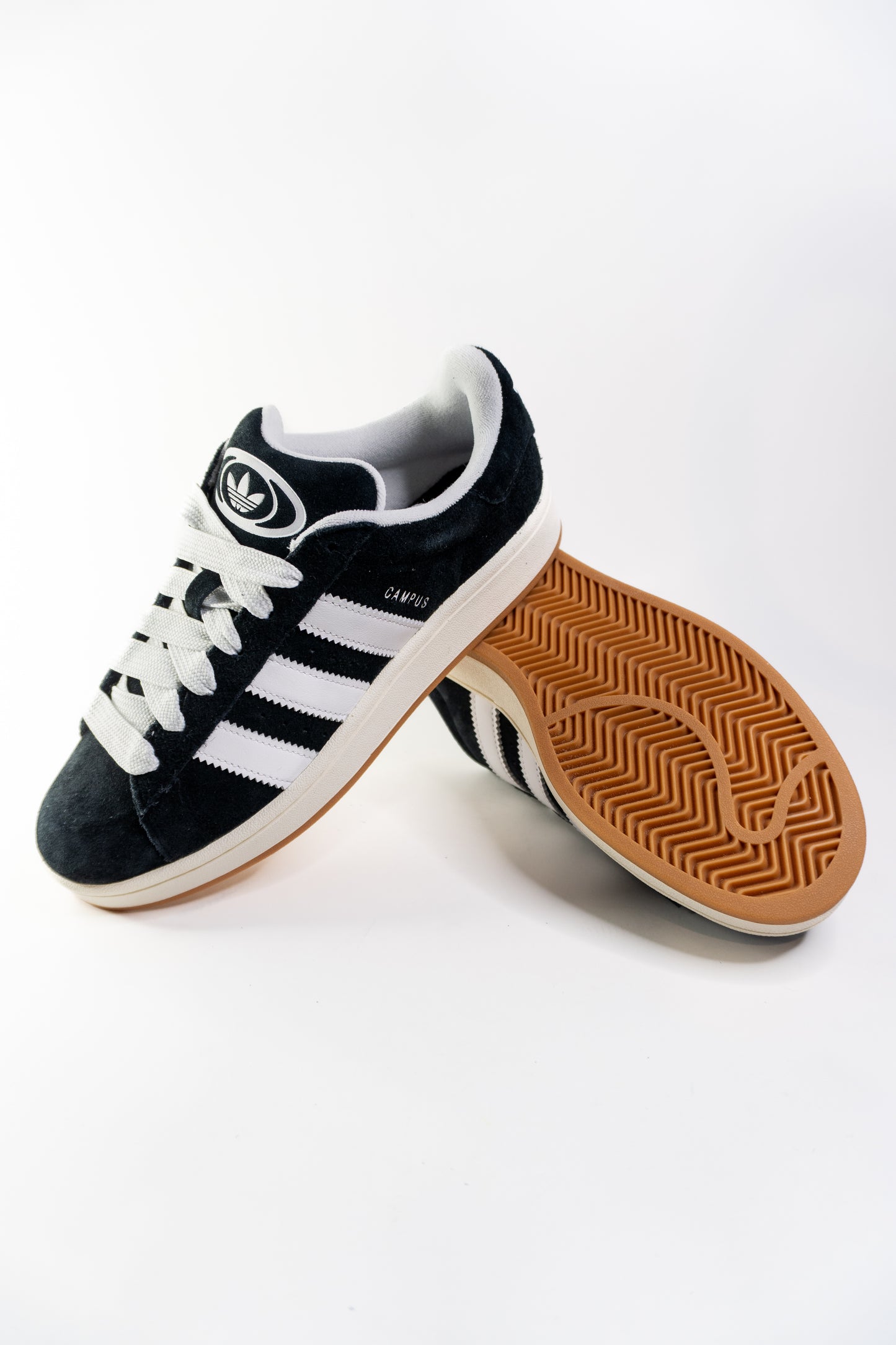 Campus 00s 'Black/White'