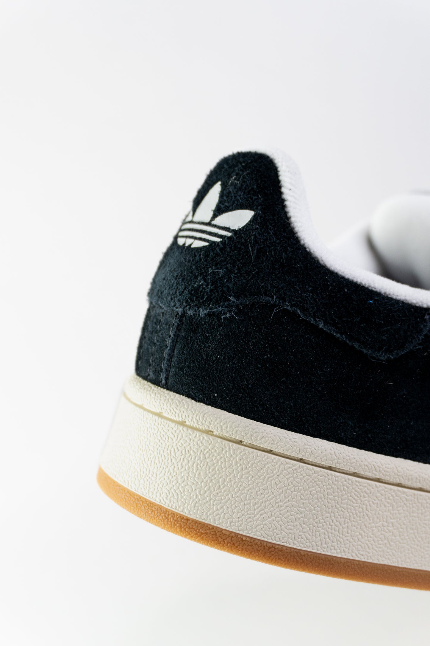 Campus 00s 'Black/White'