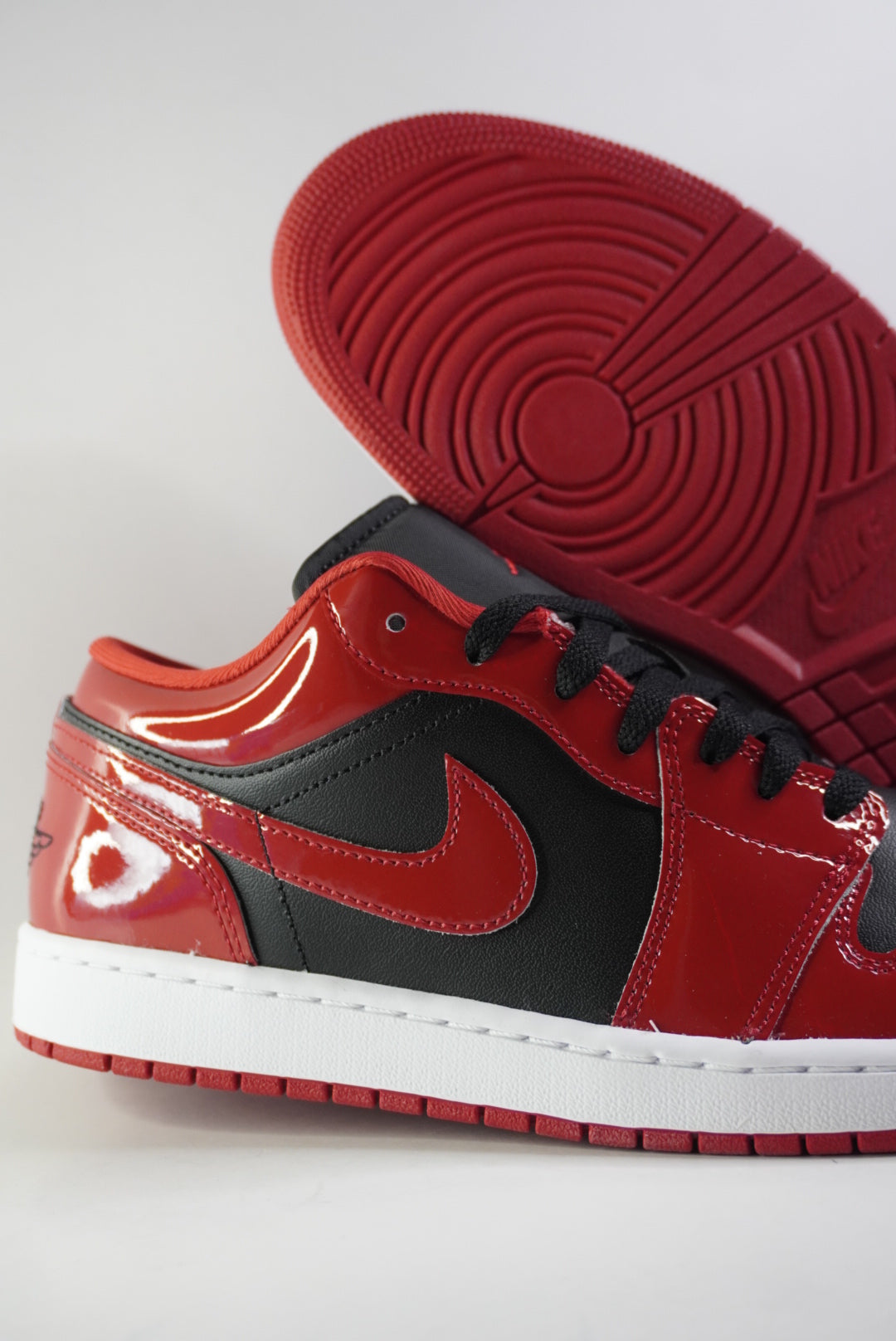 Air Jordan 1 Low SE “Varsity Red”