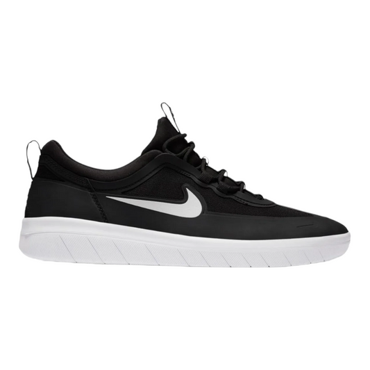 Nyjah SB Free 2 'Blanco/Negro'