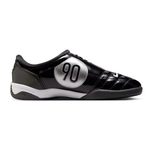 Total 90 Black and White